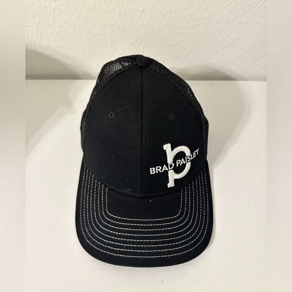 Brad paisley hat